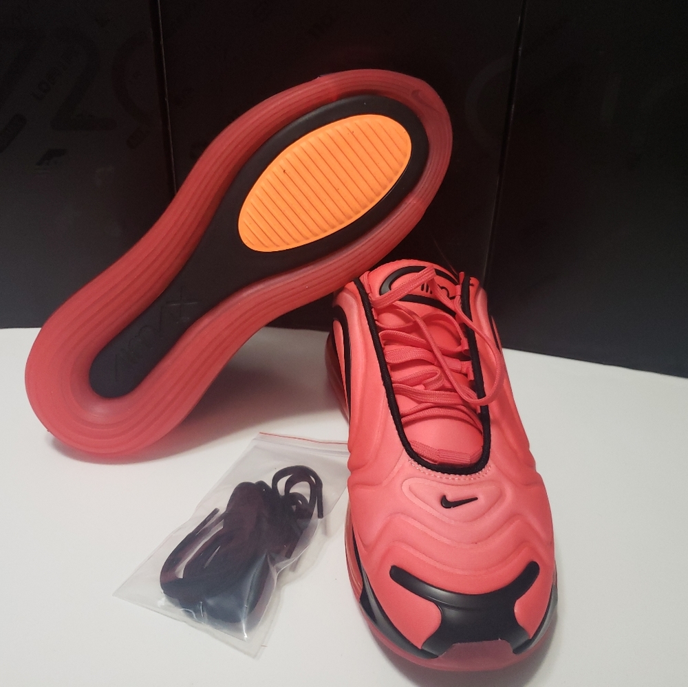 Nike mailman 720